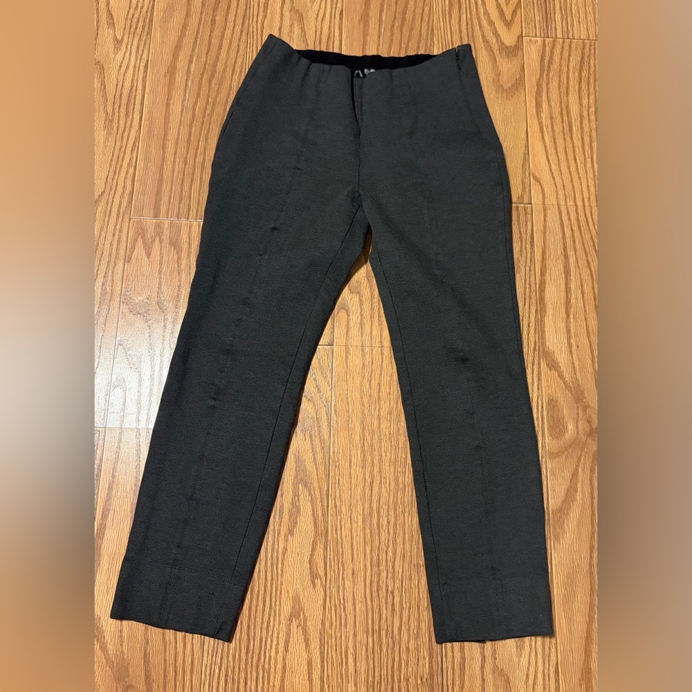 Quince Ultra-Stretch Pants Ponte Pintuck Ankle Pant Charcoal Ladies Size Medium